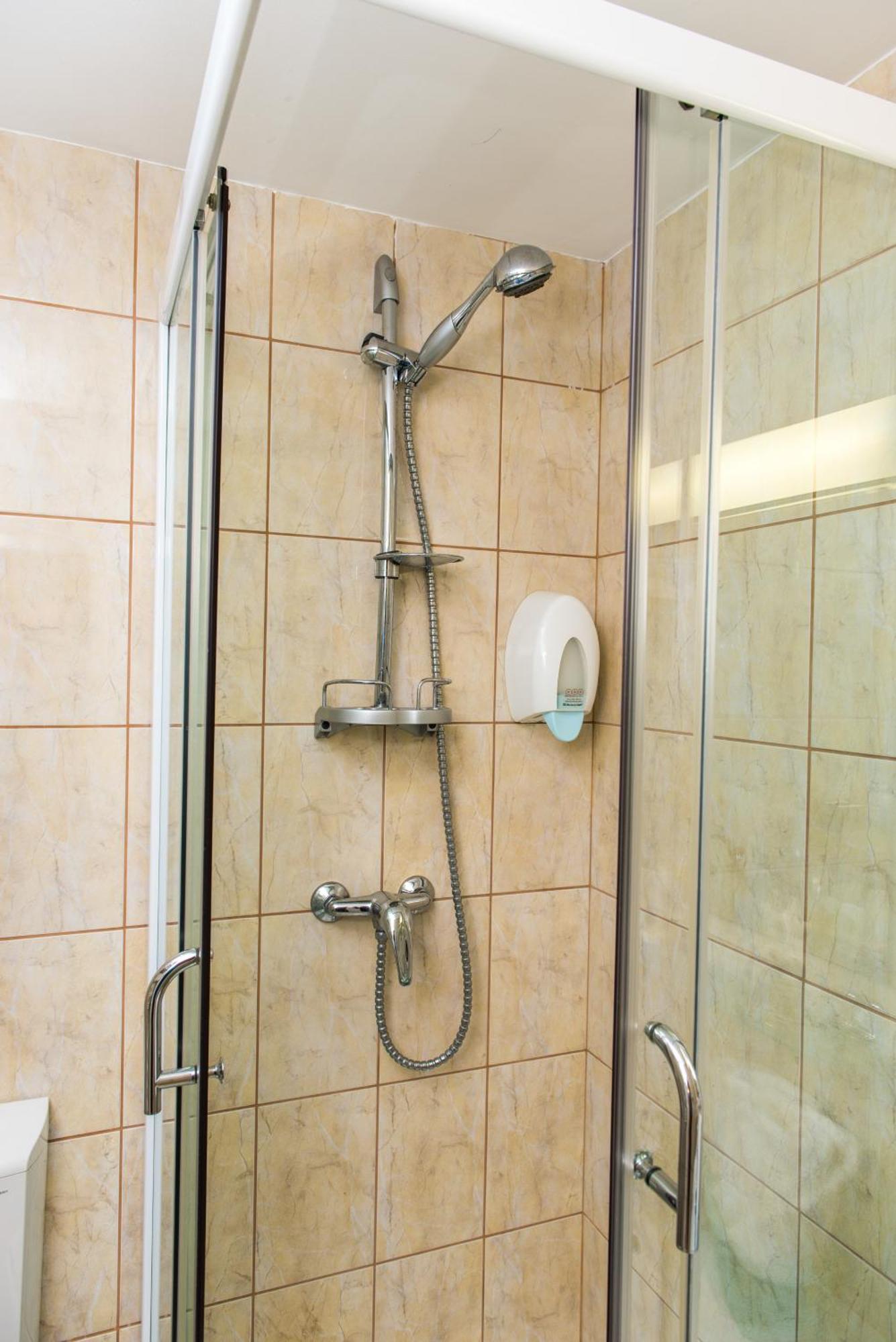 Hotel Lyra Oradea Phòng bức ảnh